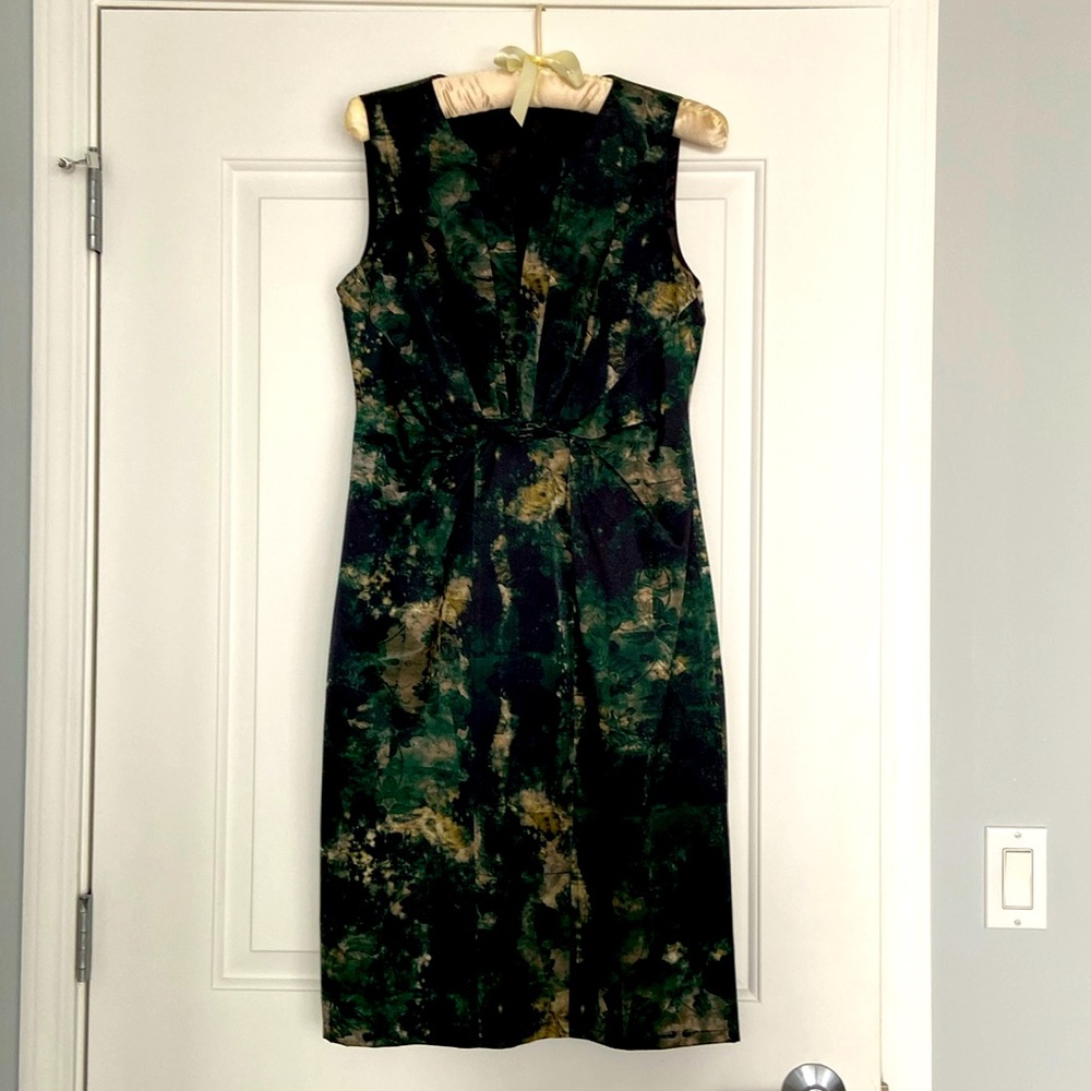 Tahari sleeveless silk dress